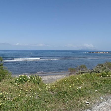 Nama Beach House Monolithos  Bagian luar foto